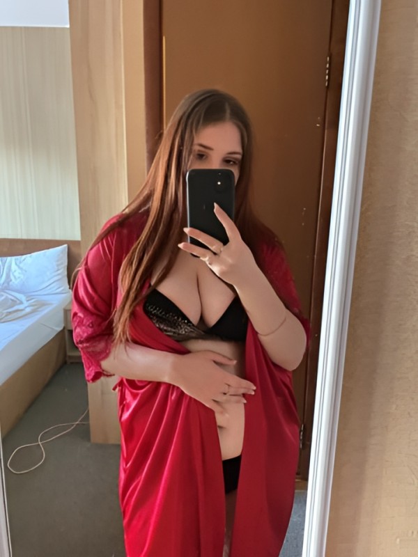 Жанна привлекательная девушка из Сергач цена от 2500 руб