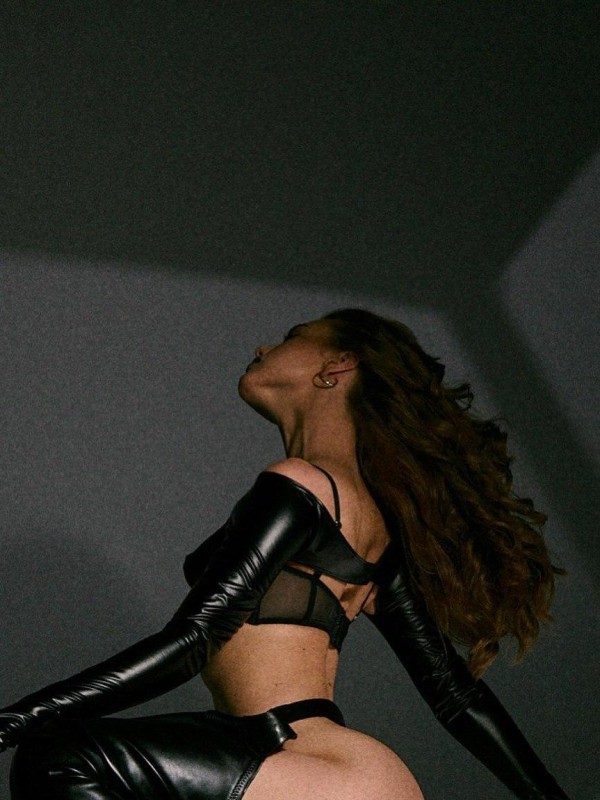 Кайли привлекательная девушка из Сергач цена от 4500 руб