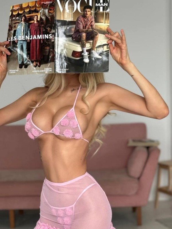 Тома привлекательная девушка из Сергач цена от 8000 руб